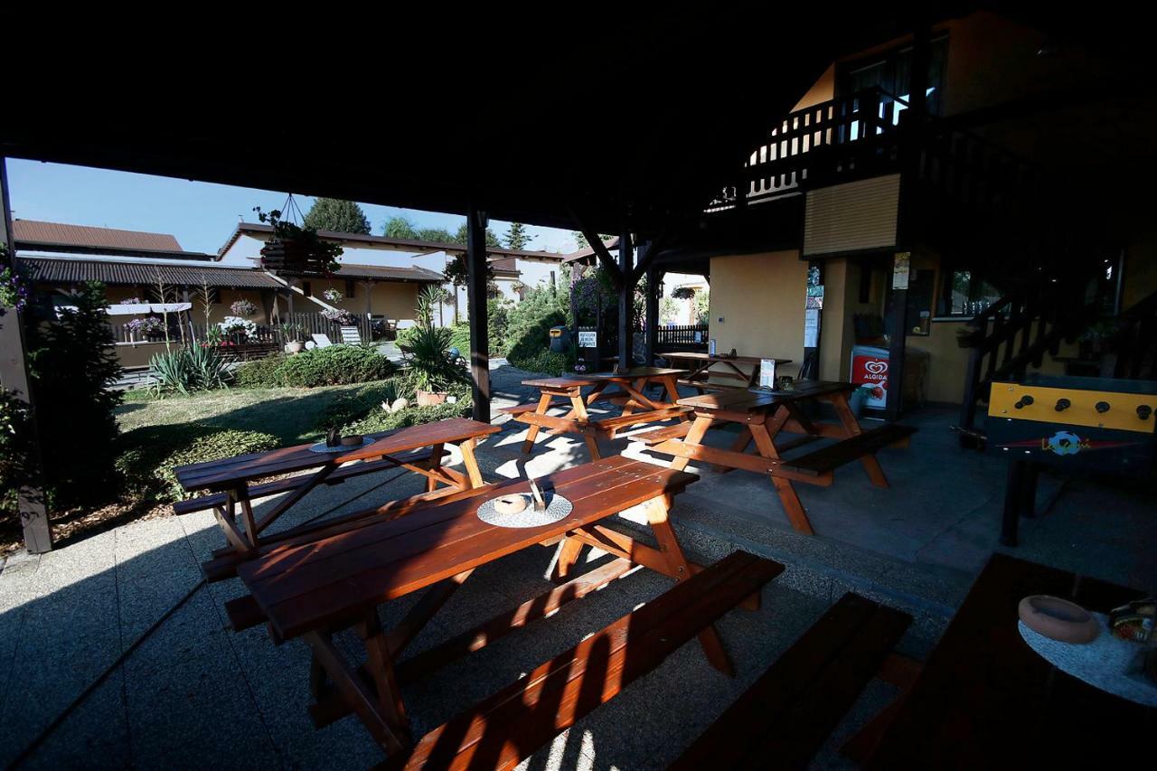 Areal Pauli Hotel เชสกา สกาลิเซ ภายนอก รูปภาพ